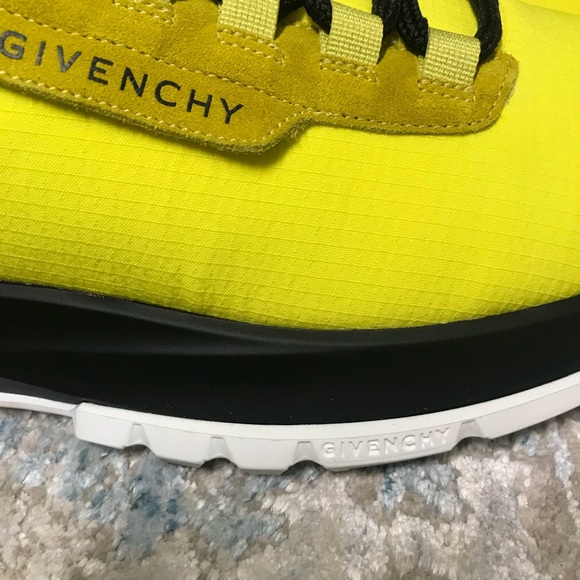 GIVENCHY Specture Runner Low Yellow Sneakers, Size 43 -US 10, Authentic, New - Picture 6 of 10